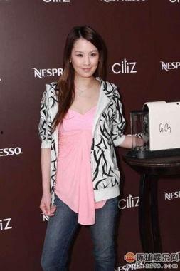 娱乐爆料私生活乱,某明星私生活揭秘，乱象频出引热议