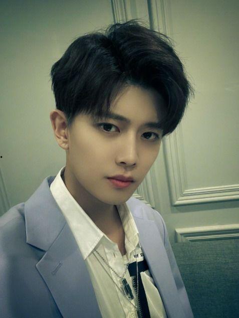 任嘉伦爆料兄弟情的视频,幕后花絮中的真挚情谊